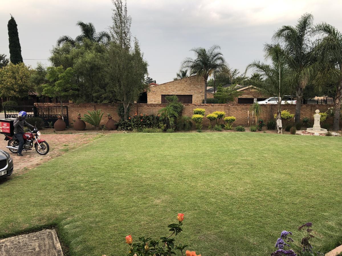 Sunrise Boutique Hotel Witbank Luaran gambar