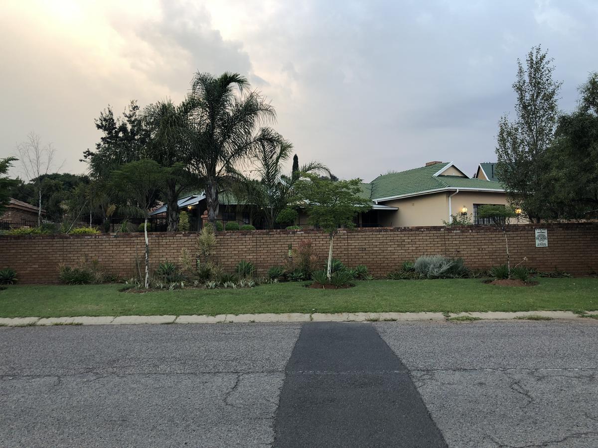 Sunrise Boutique Hotel Witbank Luaran gambar