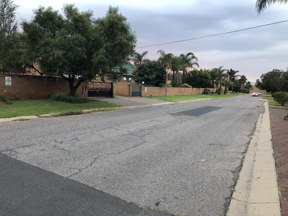 Sunrise Boutique Hotel Witbank Luaran gambar
