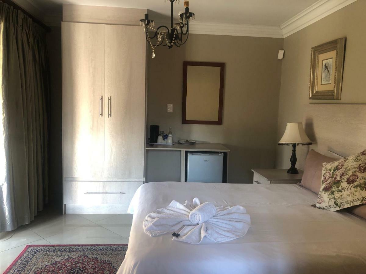 Sunrise Boutique Hotel Witbank Luaran gambar